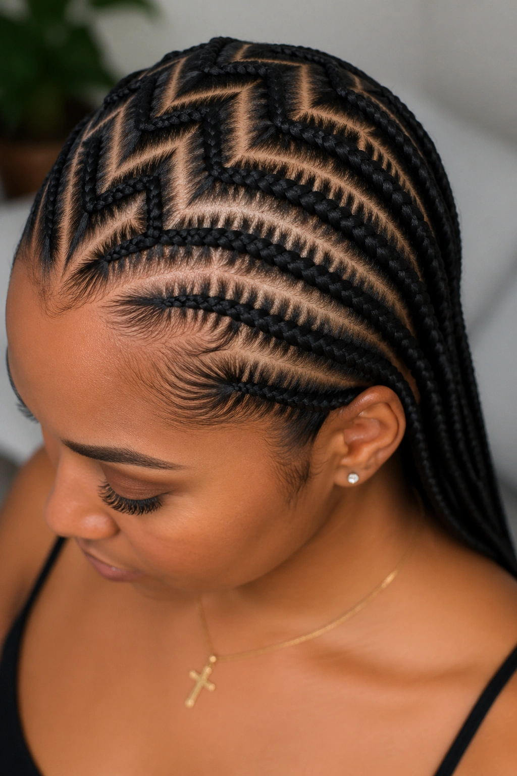Zigzag crown on top with straight-back below on real person